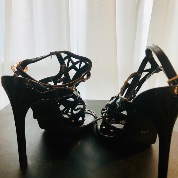 G by GUESS Black patent leather studded heels - Picture 4 of 8